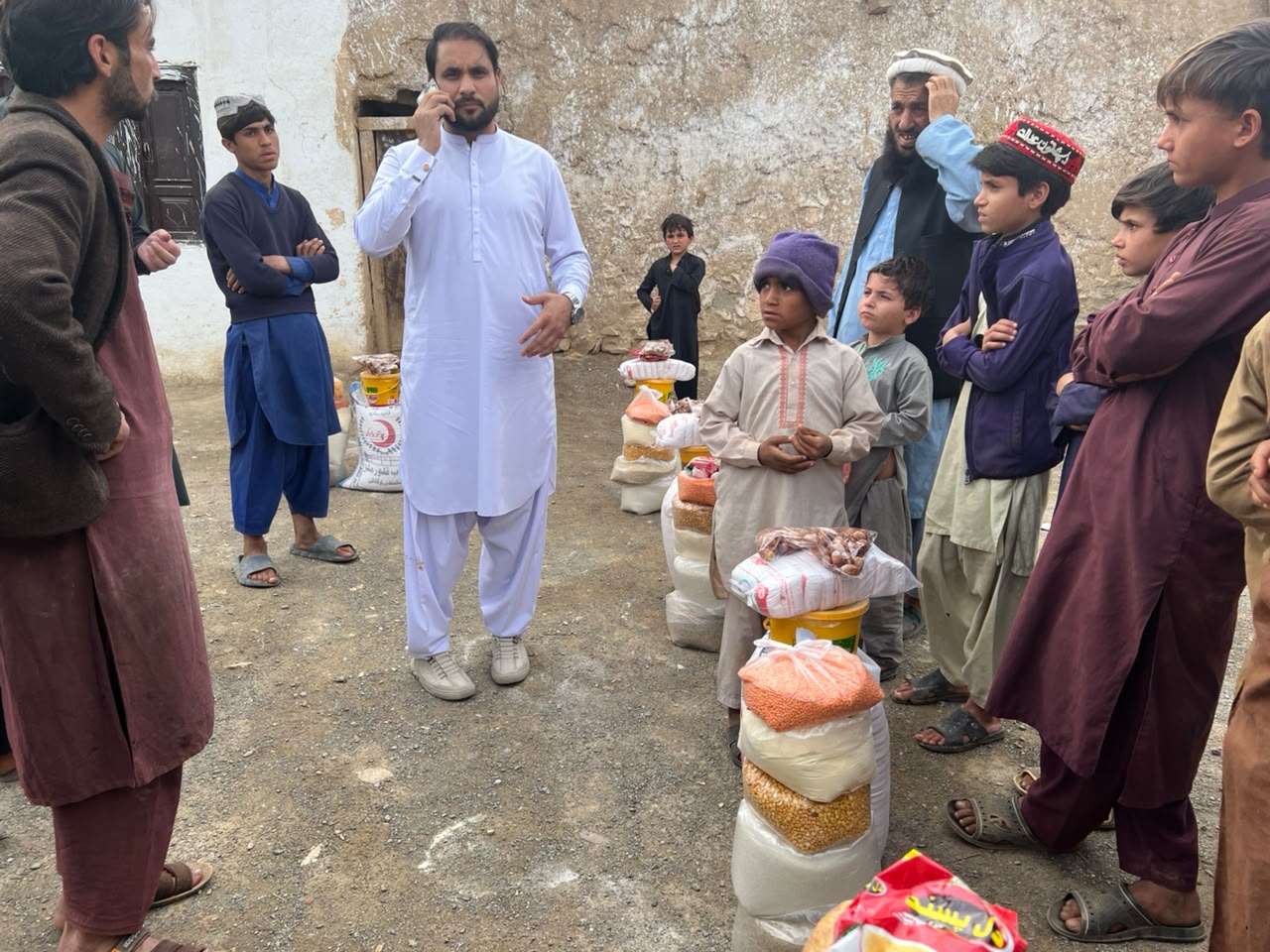 Food distribution camp set up along the route